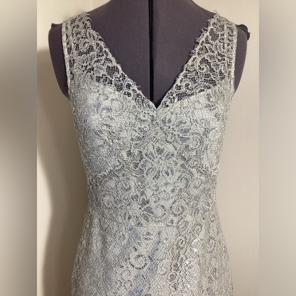 BCBGMaxAzria Crochet Metallic Lace Dress Size 4 Silver Sheath Wedding Cocktail - Picture 9 of 16